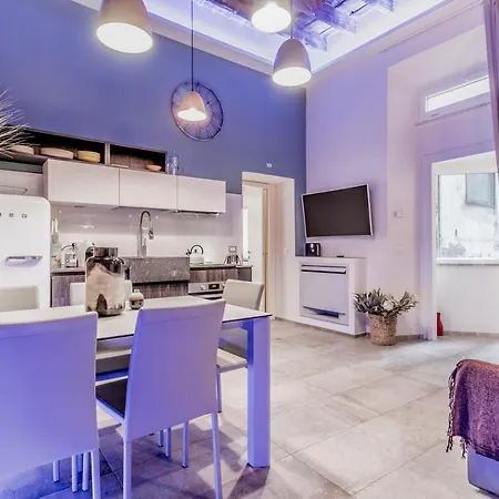 Th Trastevere Luxury-s.cosimato 2bd-2bt Apartment *