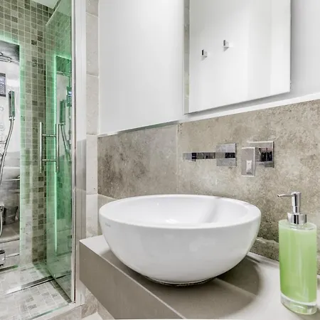 Th Trastevere Luxury-s.cosimato 2bd-2bt Apartment Rom