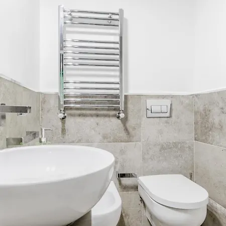 Th Trastevere Luxury-s.cosimato 2bd-2bt Apartment